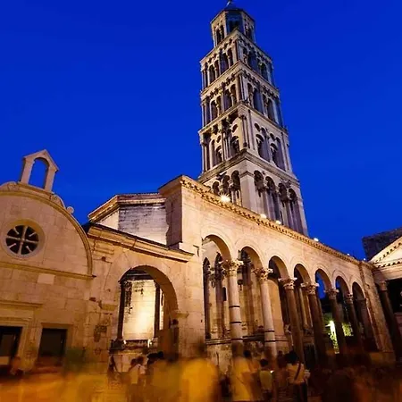 Deni * Split